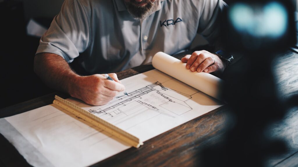 Architecte consultant des plans de maison pour une déclaration préalable ou un permis de construire
